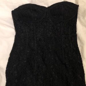 Tight fitting dress lace